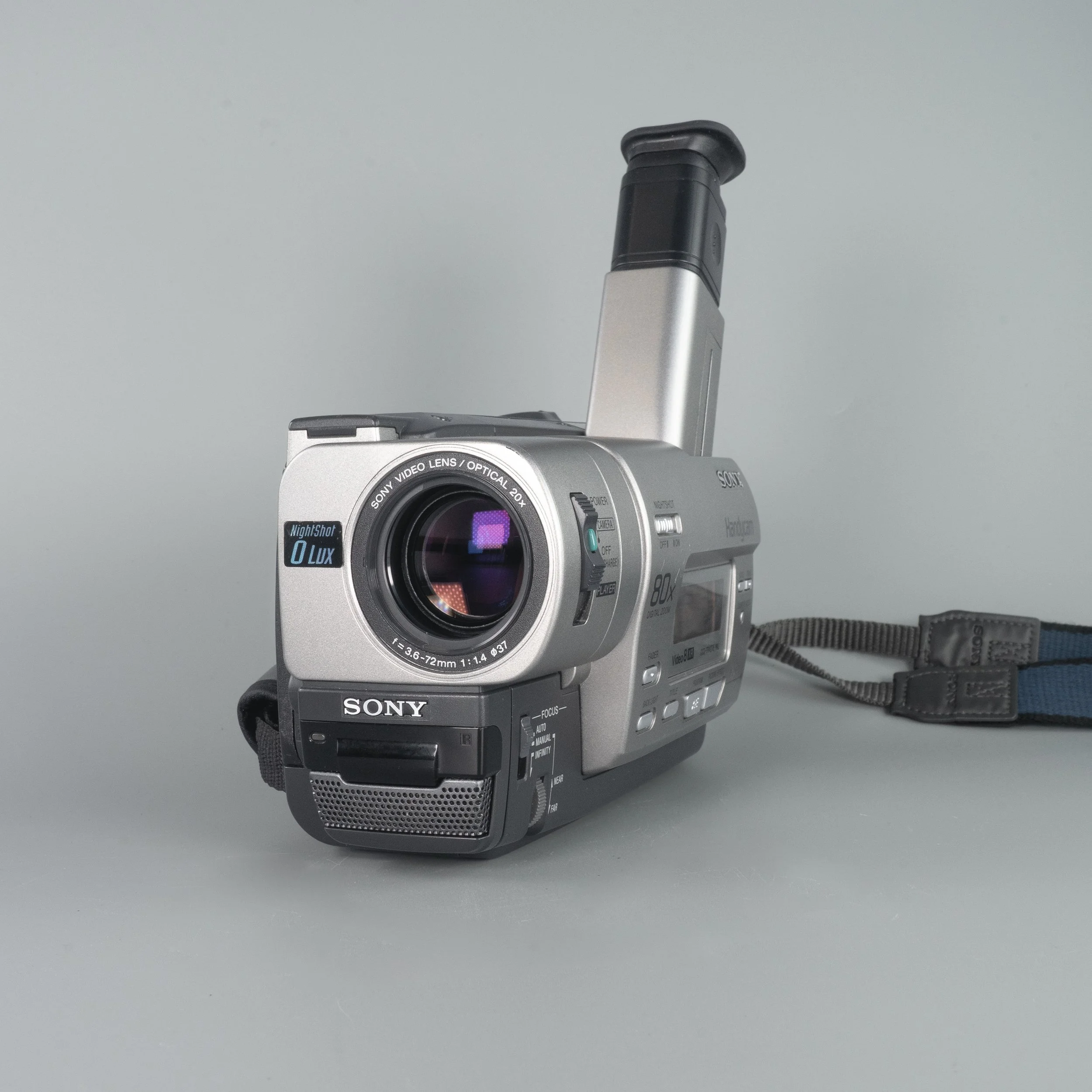Sony Handycam CCD-TR427E Hi8 Camcorder (PAL/UK) - Refurbished Sony Handycam CCD-TR427E Hi8 Camcorder (PAL/UK) - Refurbished